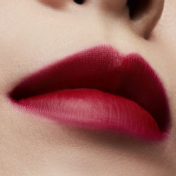 MAC Love Me Lipstick Rouge A Levres (423 E for Effortless) New in Box! - Picture 4 of 9